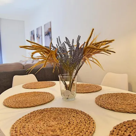 Apartment Lomi, Solo Familias 3 Hab, 2 Wc Centro
