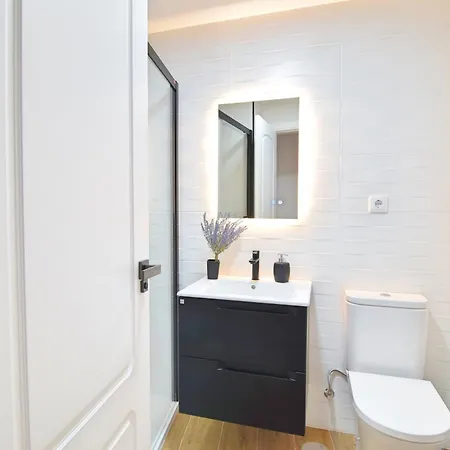 Lomi, Solo Familias 3 Hab, 2 Wc Centro Apartment Malaga