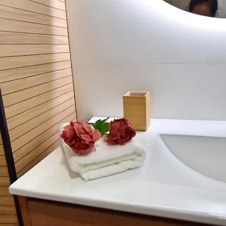 Lomi, Solo Familias 3 Hab, 2 Wc Centro Apartment Malaga